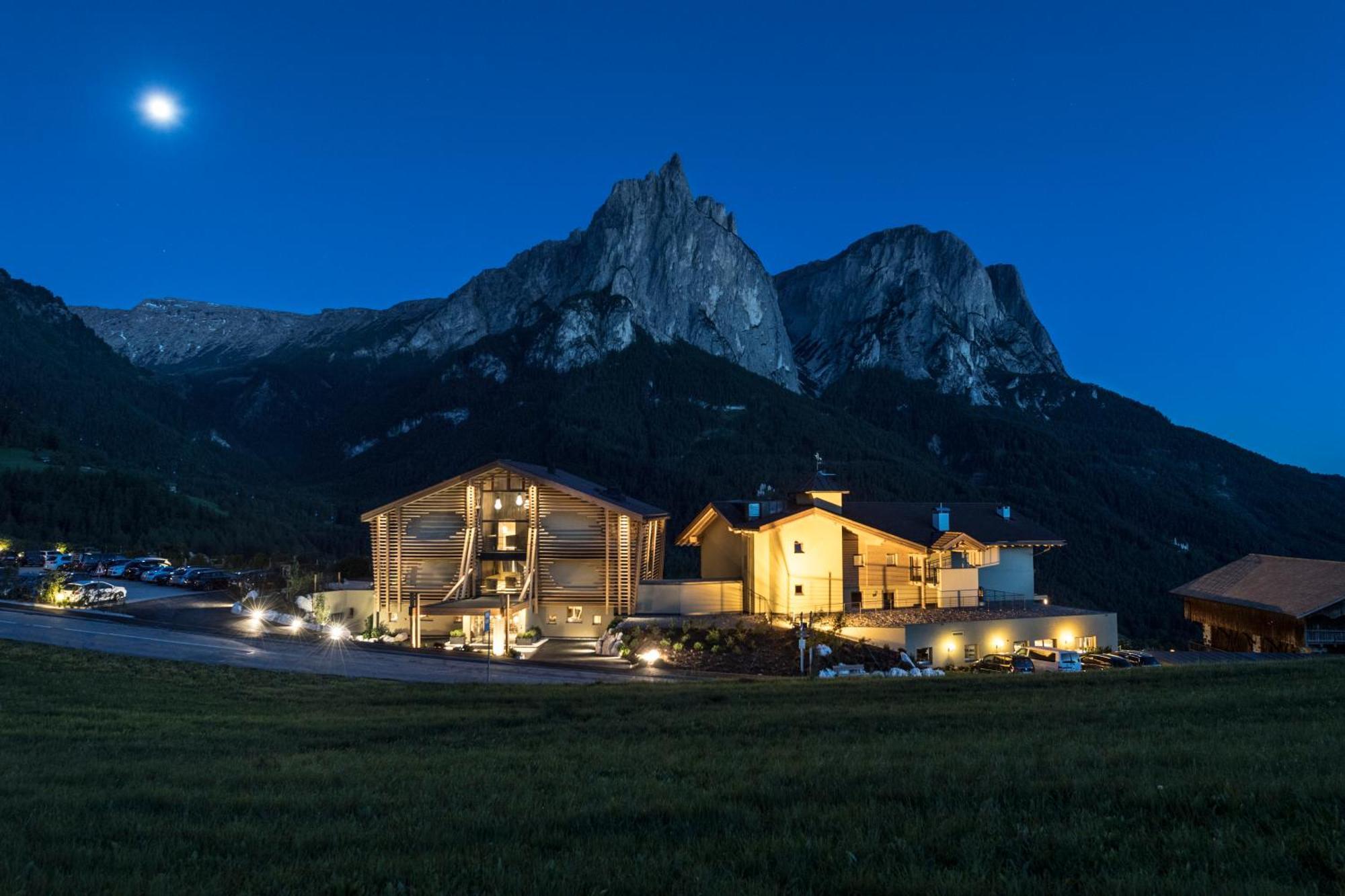 Hotel Valentinerhof Siusi Luaran gambar